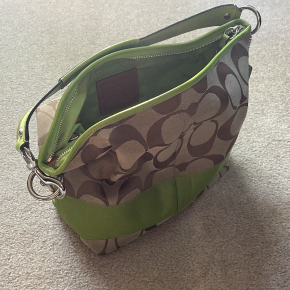 Coach purse - Picture 5 of 6